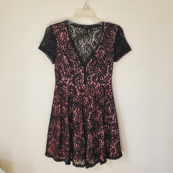 Forever 21 Black & Pink Floral Lace Dress Size Small - Picture 2 of 10